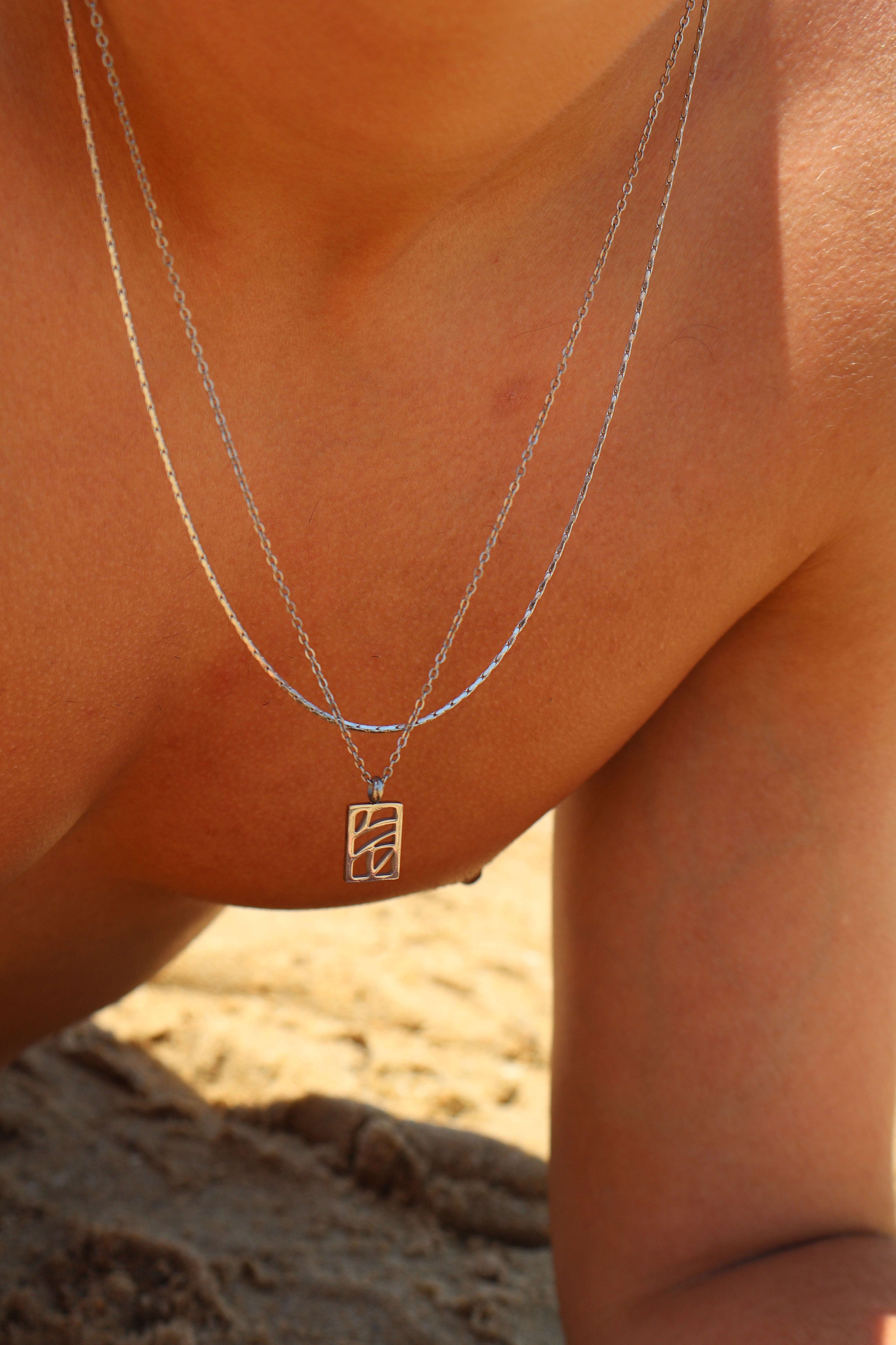 CALVÉR NECKLACE