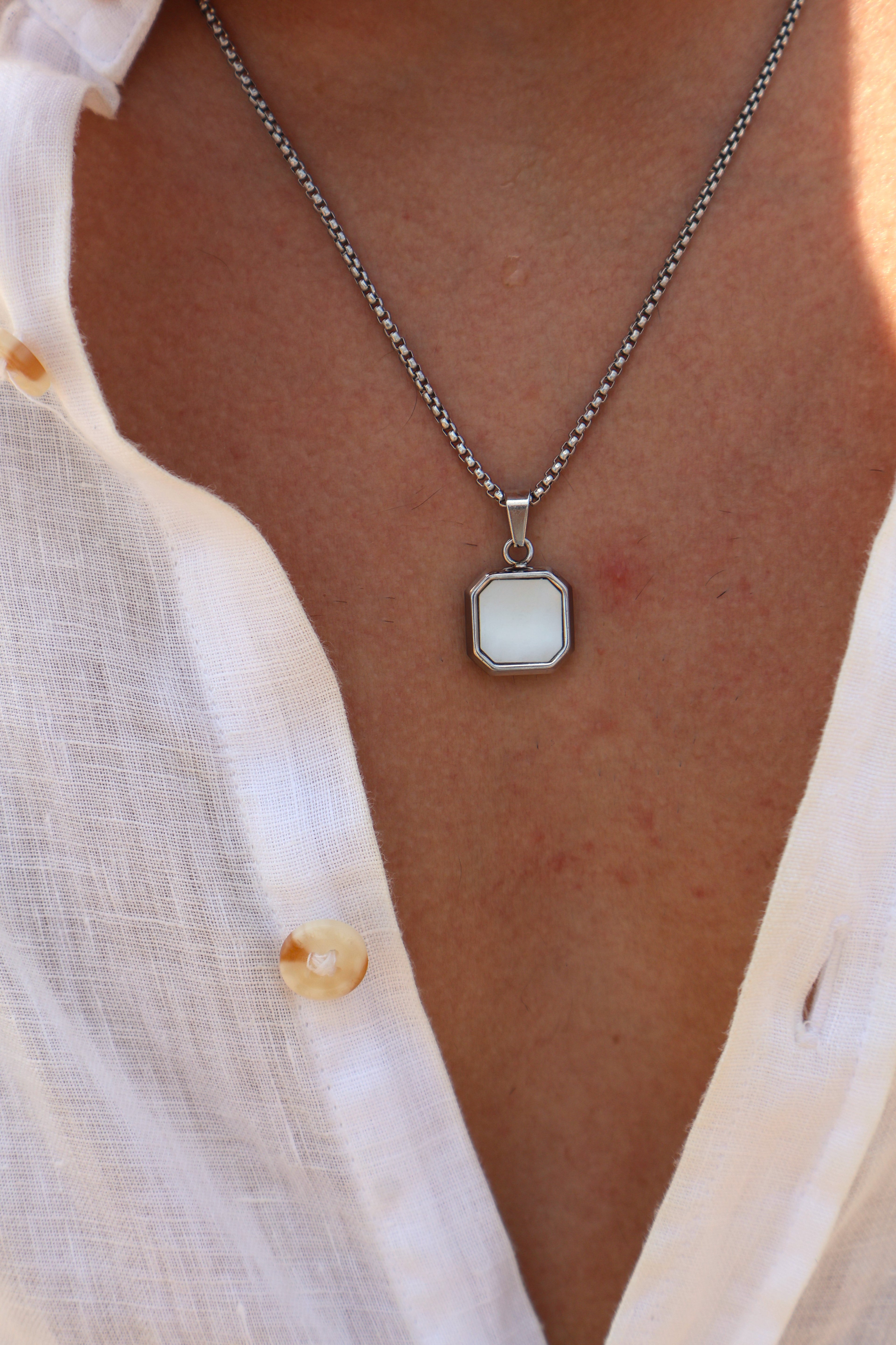 NARÈ NECKLACE